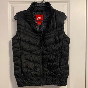 Nike Women’s Cascade Puffer Vest